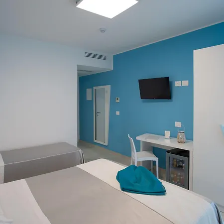 Ah Club Isola Di Pazze Ugento Отель 4*