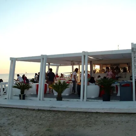 Ah Club Isola Di Pazze Ugento Отель