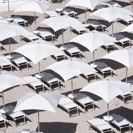 Отель Ah Club Isola Di Pazze Ugento