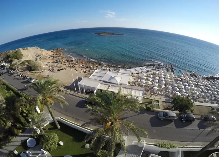 ホテル Ah Club Isola Di Pazze Ugento 4*