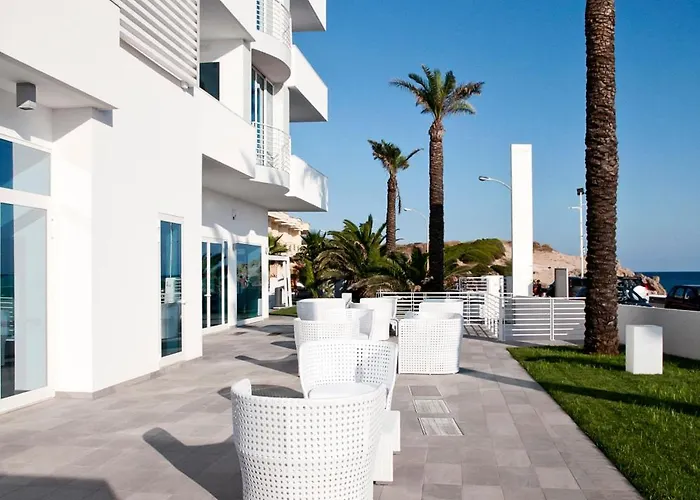 Ah Club Isola Di Pazze Ugento トッレ・サン・ジョヴァンニ・ウジェント