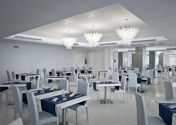 ホテル Ah Club Isola Di Pazze Ugento 4*