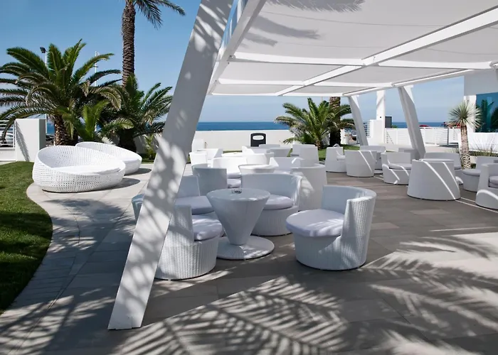 ホテル Ah Club Isola Di Pazze Ugento トッレ・サン・ジョヴァンニ・ウジェント