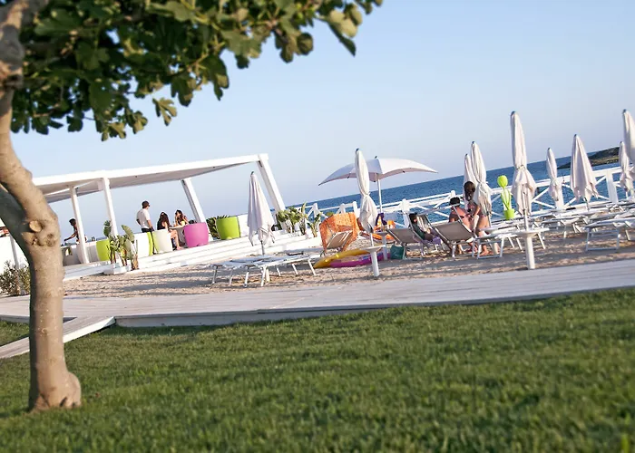 Ah Club Isola Di Pazze Ugento トッレ・サン・ジョヴァンニ・ウジェント